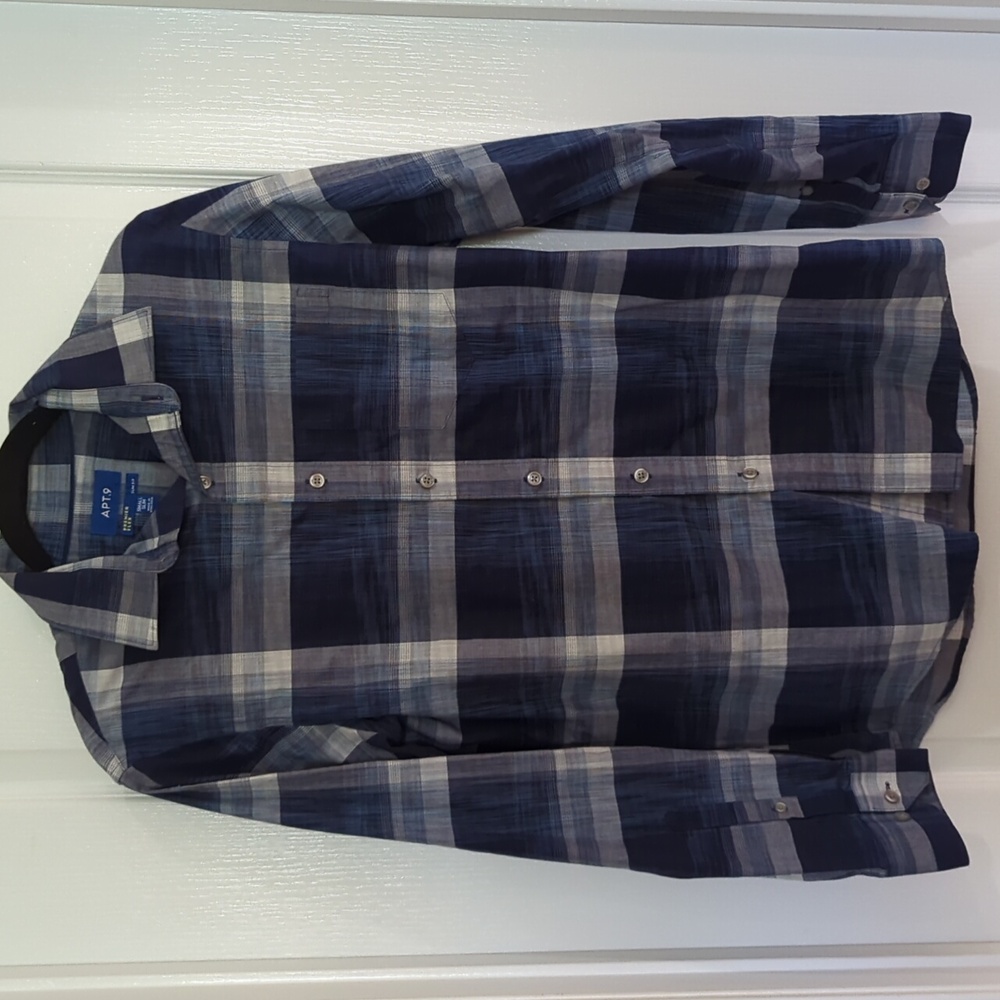 Apt 9 Button Down Long sleeve shirt